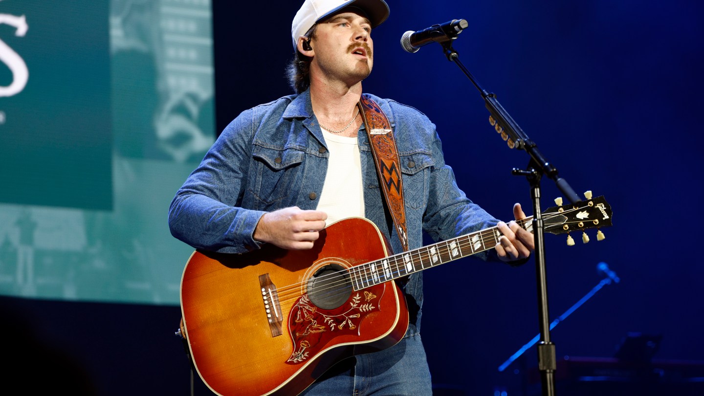 Morgan Wallen's Year-Old 'I'm The Problem' Back Atop Billboard Chart
