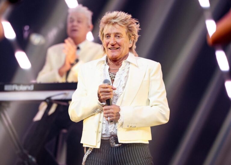 Rod Stewart Cancels North American Farewell Tour After Heart Procedure