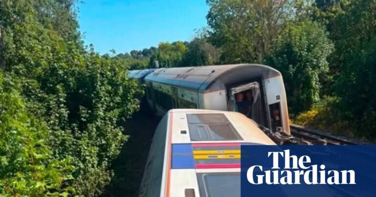 Train derailment in East Sussex closes several routes | Rail transport