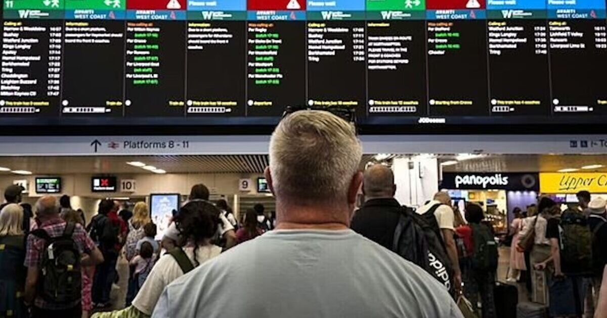 UK train delays LIVE: Friday commuters set for more railway chaos aft | World | News
