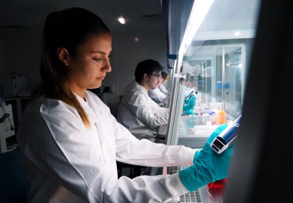 University opens government-funded lab to help train biomedical scientists