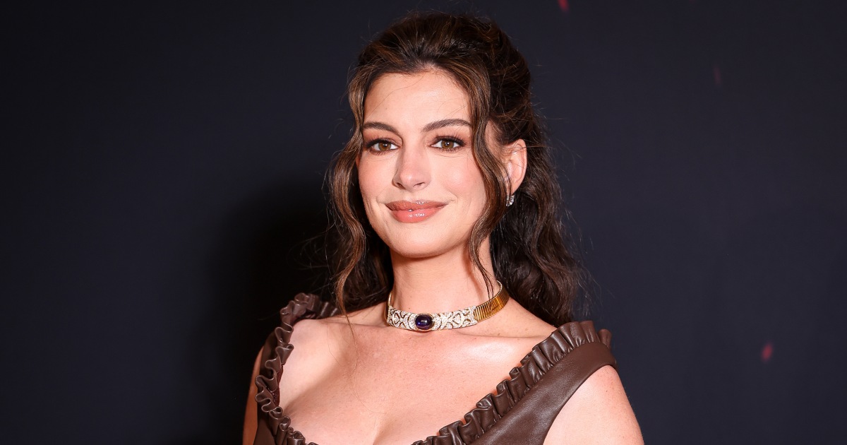 Anne Hathaway says doctor warned that ‘Hot Ones’ interview could induce early labor