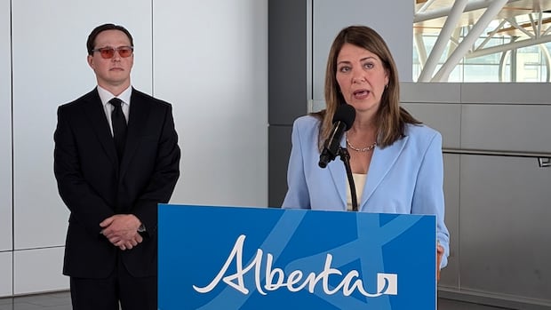 Calgary-Edmonton high-speed rail project moves forward with new commitments from Alberta, feds