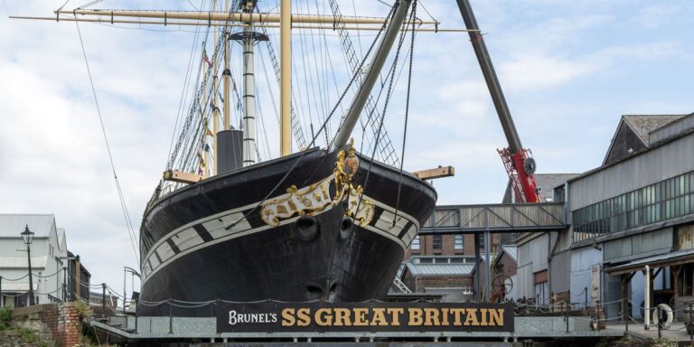 Green council forced to correct road sign for SS Great Britain after spelling blunder
