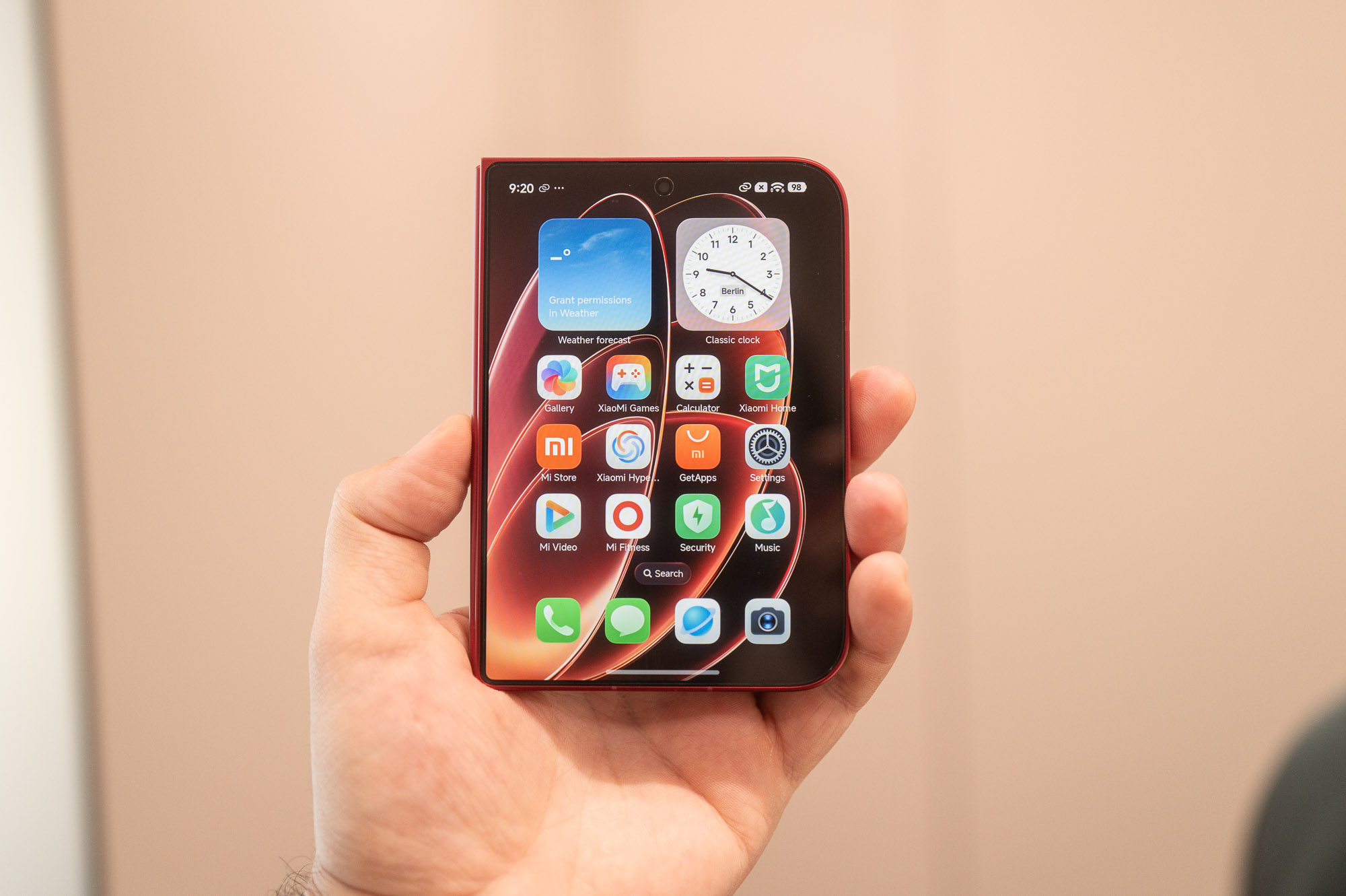 Image of a foldable phone's outer screen