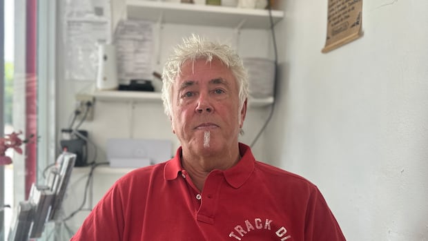 Man accused in Mexican condo scheme claims he was a victim, too