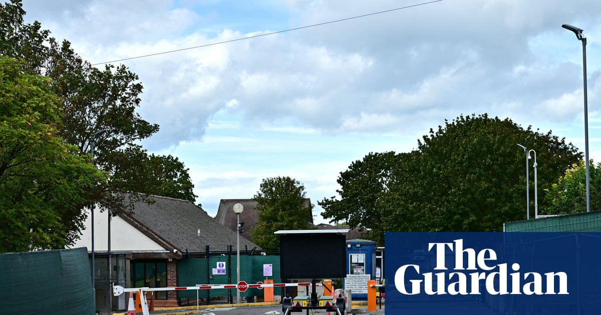 Overcrowding and racism at Manston asylum centre linked to government decisions, inquiry hears | Manston asylum centre