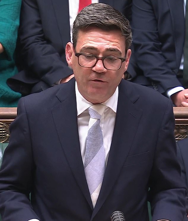 Andy Burnham addressing the House as he made his Commons debut as prime minister this afternoon