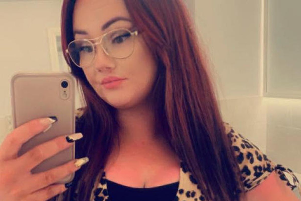 Woman collapses and dies while descending Mount Snowdon in heatwave
