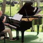 Yes' Rick Wakeman Performs Show for Rescue Bears at Animal Sanctuary