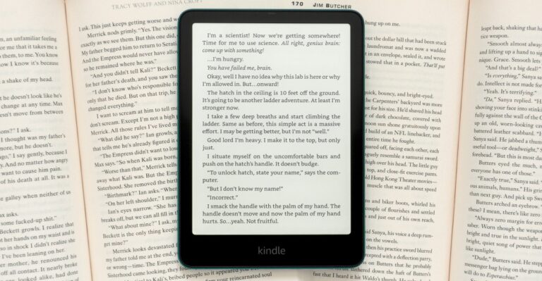 Amazon’s last-gen Kindle Paperwhite is 30 percent off