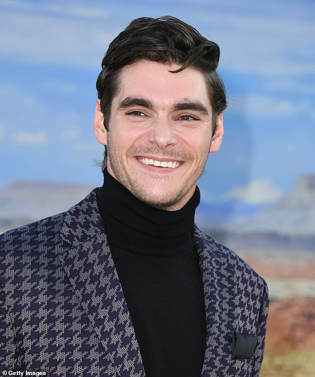 Breaking Bad star RJ Mitte has died aged just 34 - pictured 2019